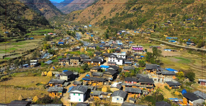 बदलिएको निसीगाउँः 'पहिला १ लाखमा नबिक्ने जग्गा २० लाखमा पाइन छोड्यो'